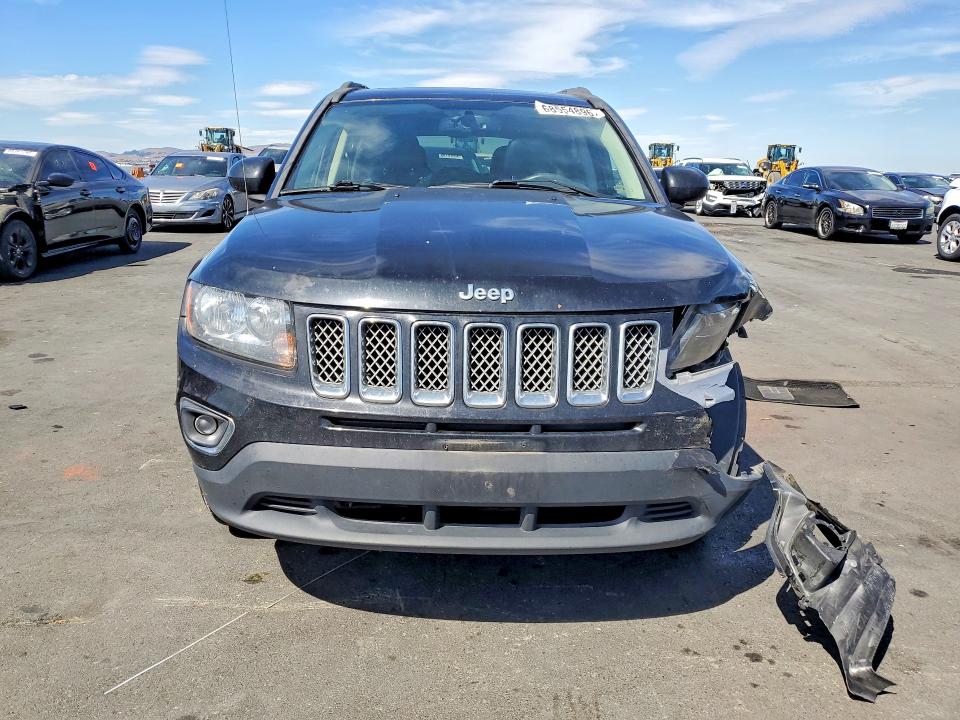 Foto 5 de la subasta – 2016 JEEP COMPASS con VIN 1C4NJDEB0GD768813