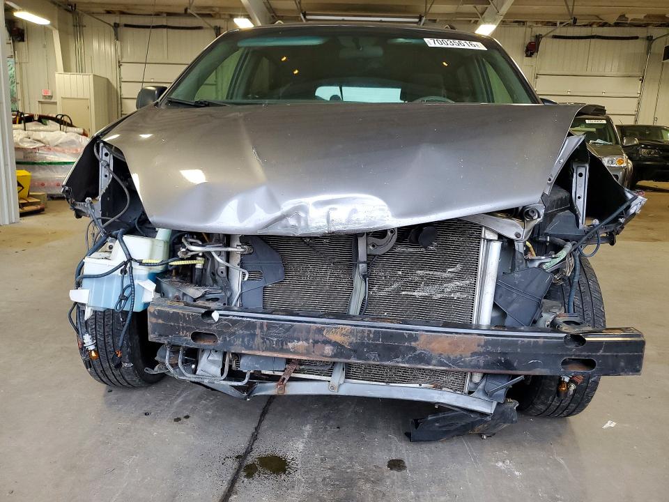 Photo 5 from auction – 2005 TOYOTA SIENNA with VIN 5TDZA23C15S346472