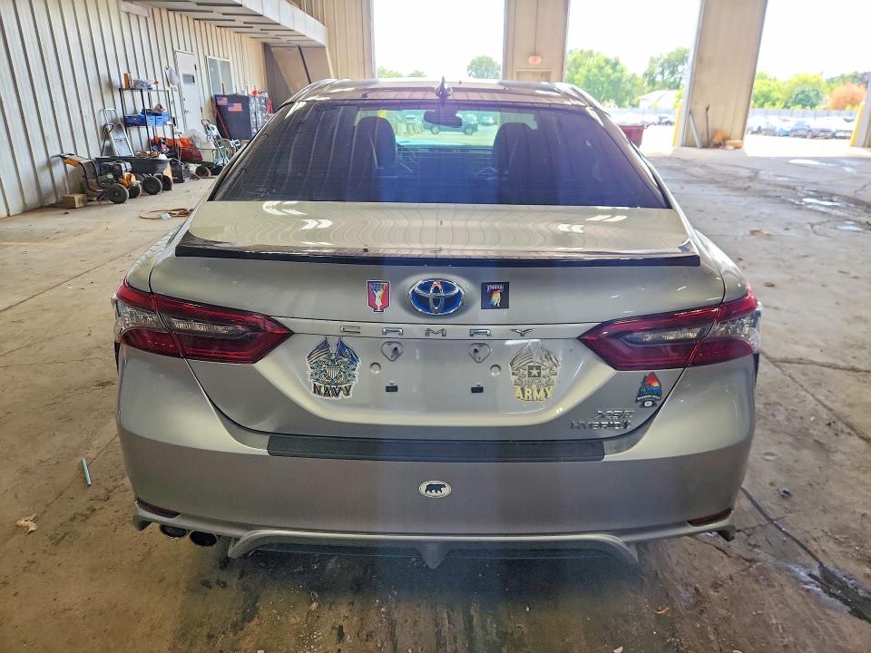 Photo 6 from auction – 2023 TOYOTA CAMRY with VIN 4T1K31AKXPU048657