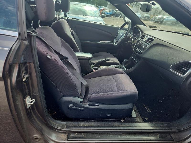 Photo 10 from auction – 2014 CHRYSLER 200 with VIN 1C3BCBEG1EN163952