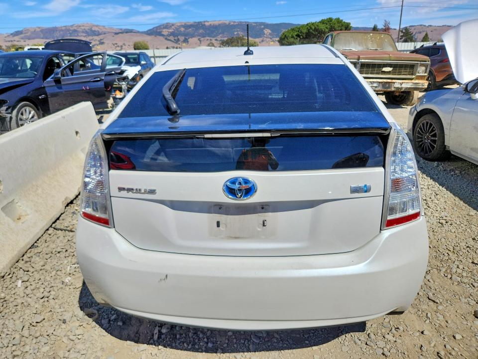 Photo 6 from auction – 2010 TOYOTA PRIUS with VIN JTDKN3DU2A0011236
