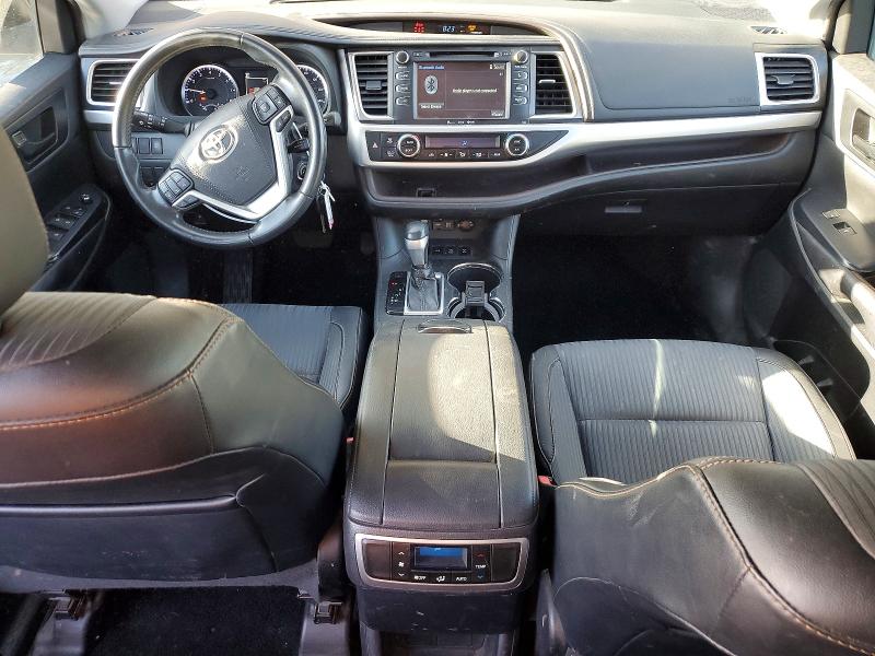 Photo 8 from auction – 2019 TOYOTA HIGHLANDER with VIN 5TDBZRFH0KS718891