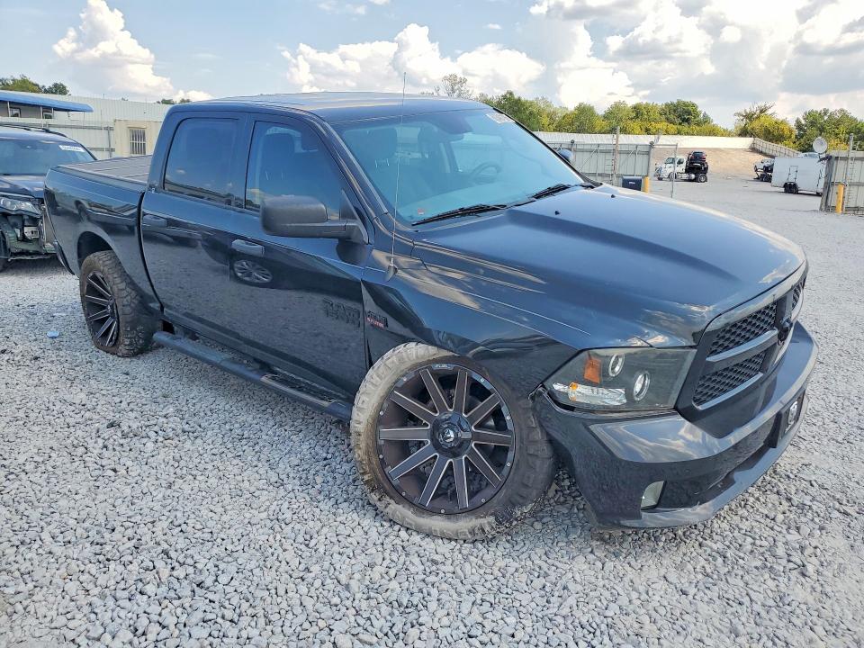 Photo 4 from auction – 2017 RAM 1500 with VIN 1C6RR6KT4HS762441
