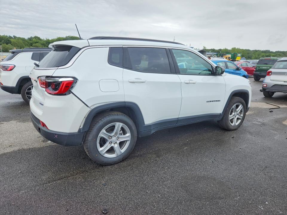 Photo 3 from auction – 2024 JEEP COMPASS with VIN 3C4NJDBN4RT606940