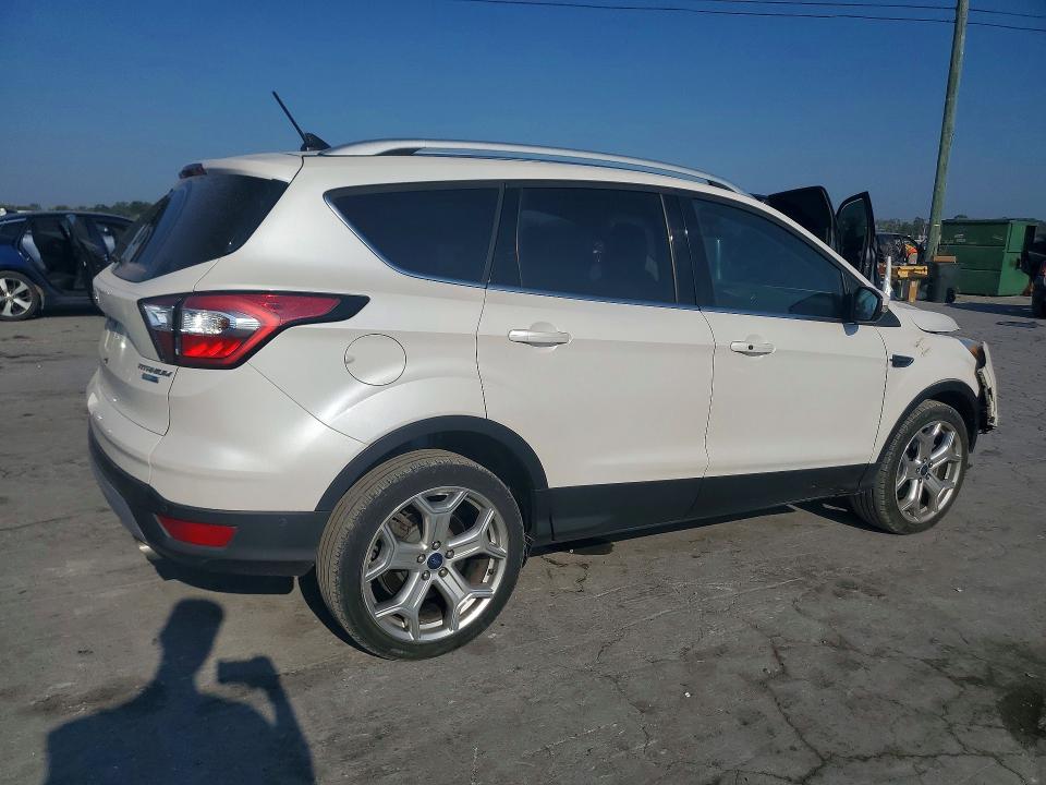 Снимка 3 от търг – 2018 FORD ESCAPE с VIN 1FMCU9J90JUB36055