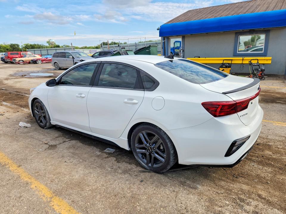 Photo 2 from auction – 2020 KIA FORTE with VIN 3KPF34AD6LE165752