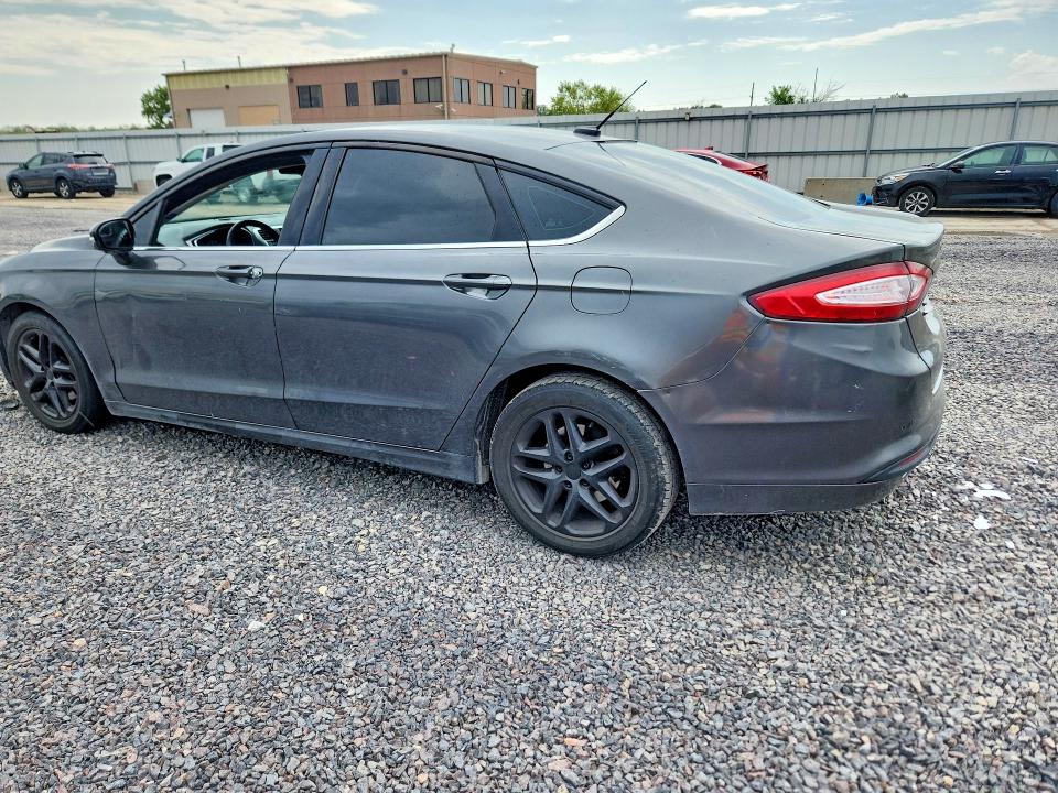Снимка 2 от търг – 2016 FORD FUSION с VIN 3FA6P0H78GR279978