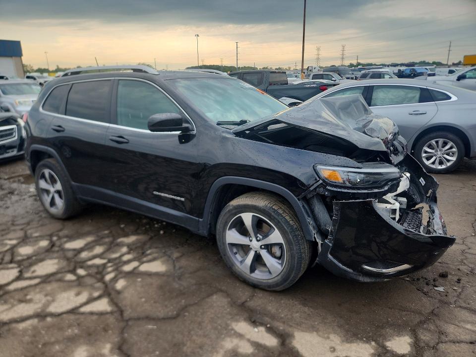 Photo 4 from auction – 2019 JEEP CHEROKEE with VIN 1C4PJMDX4KD379753