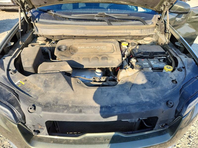 Фото 12 с аукциона – 2019 JEEP CHEROKEE с VIN 1C4PJMCB3KD189528
