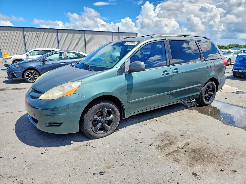 2006 TOYOTA SIENNA - Търг №67209276