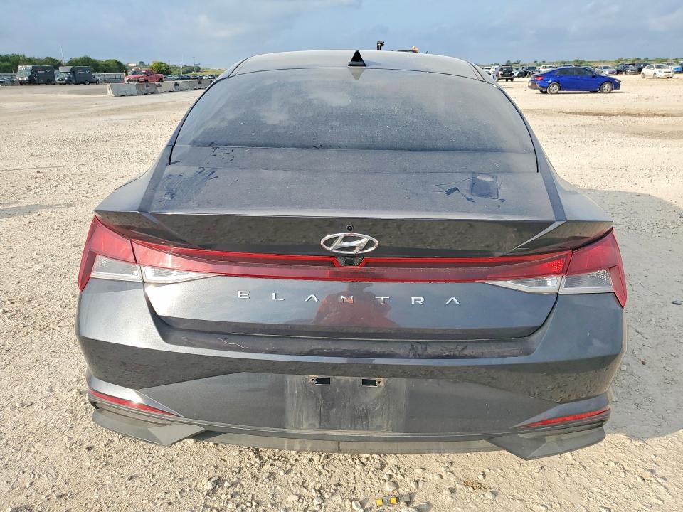 Снимка 6 от търг – 2021 HYUNDAI ELANTRA с VIN 5NPLM4AG7MH004382