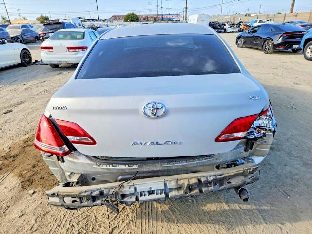 Photo 6 from auction – 2005 TOYOTA AVALON with VIN 4T1BK36B95U040618
