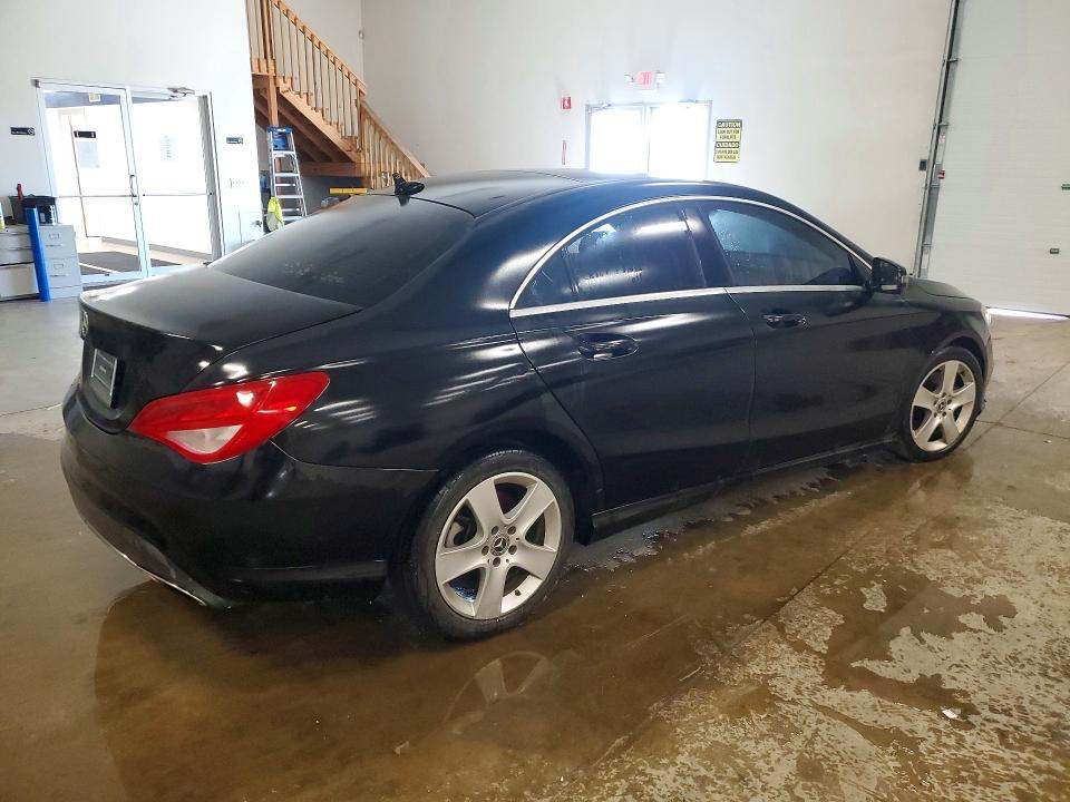 Photo 3 from auction – 2019 MERCEDES-BENZ CLA with VIN WDDSJ4EB0KN699293