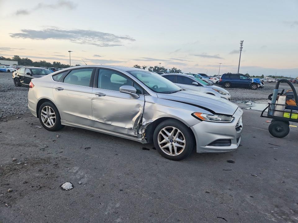 Photo 4 from auction – 2014 FORD FUSION with VIN 3FA6P0HDXER139871