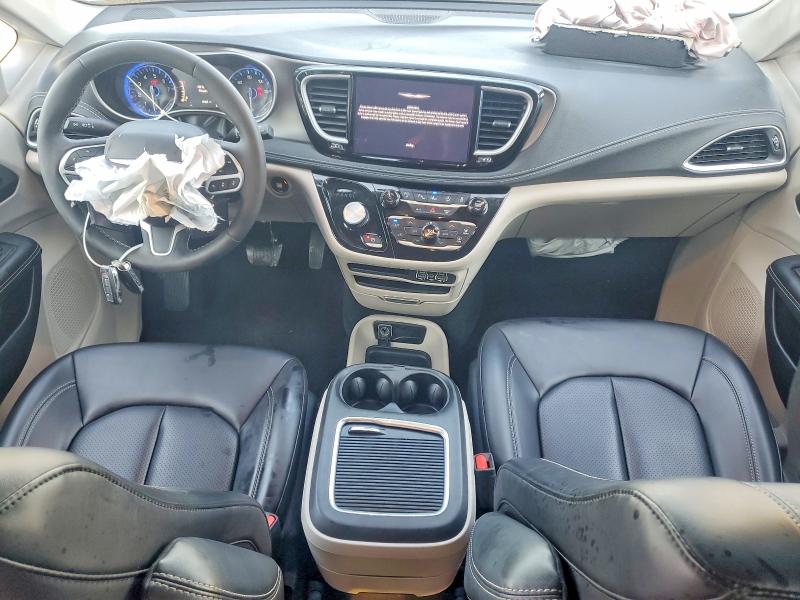 Photo 8 from auction – 2023 CHRYSLER PACIFICA with VIN 2C4RC1BG4PR575183