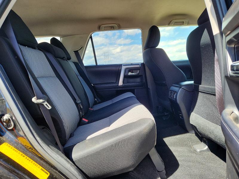 Photo 11 from auction – 2018 TOYOTA 4RUNNER with VIN JTEBU5JR0J5558146