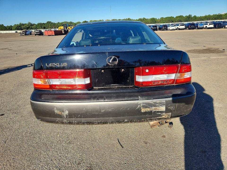 Photo 6 from auction – 2000 LEXUS ES with VIN JT8BF28G6Y0270798