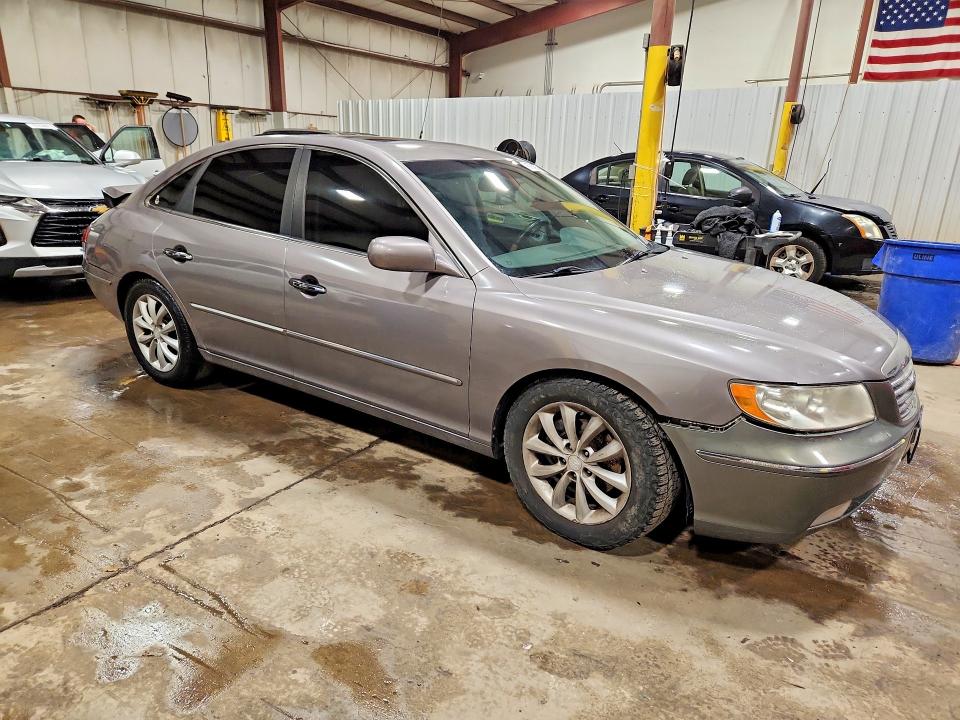 Photo 4 from auction – 2006 HYUNDAI AZERA with VIN KMHFC46F66A059010