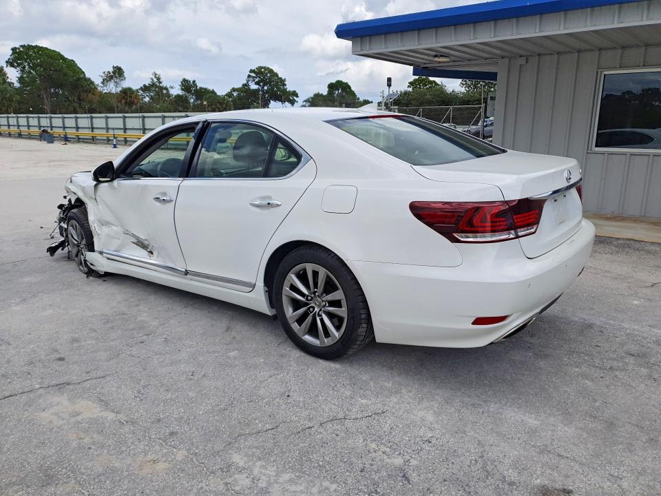 Photo 2 from auction – 2014 LEXUS LS with VIN JTHCL5EF6E5021894