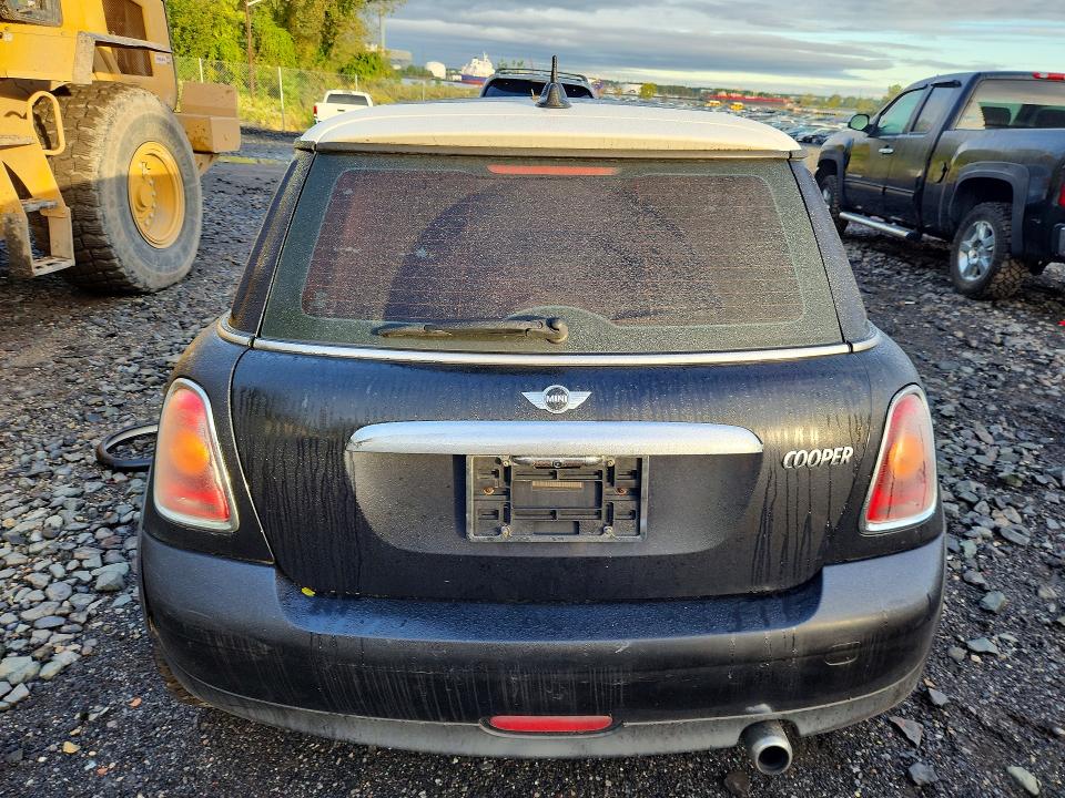 Снимка 6 от търг – 2008 MINI COOPER с VIN WMWMF33558TT62860