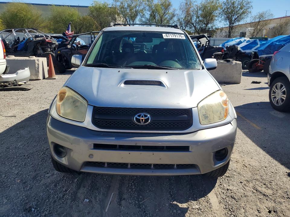 Photo 5 from auction – 2004 TOYOTA RAV4 with VIN JTEGD20V440026595