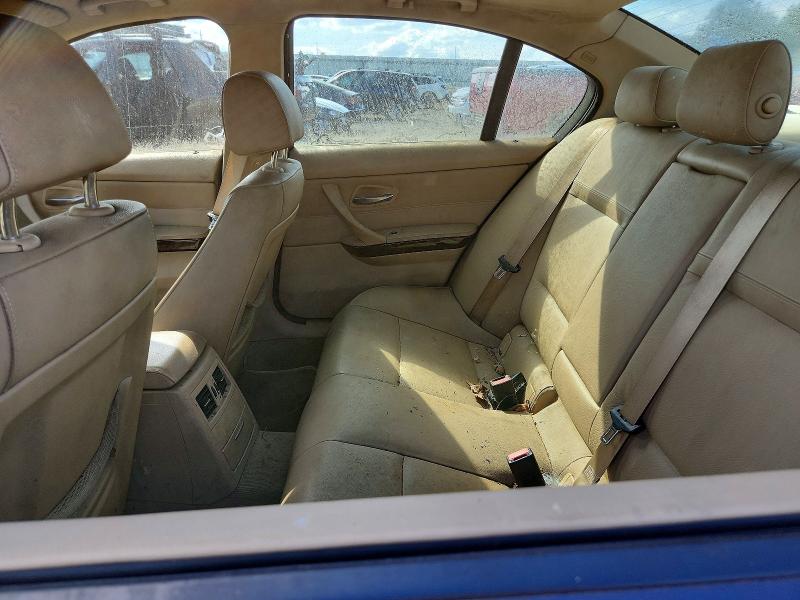 Photo 10 from auction – 2009 BMW 328 with VIN WBAPK53509A511984