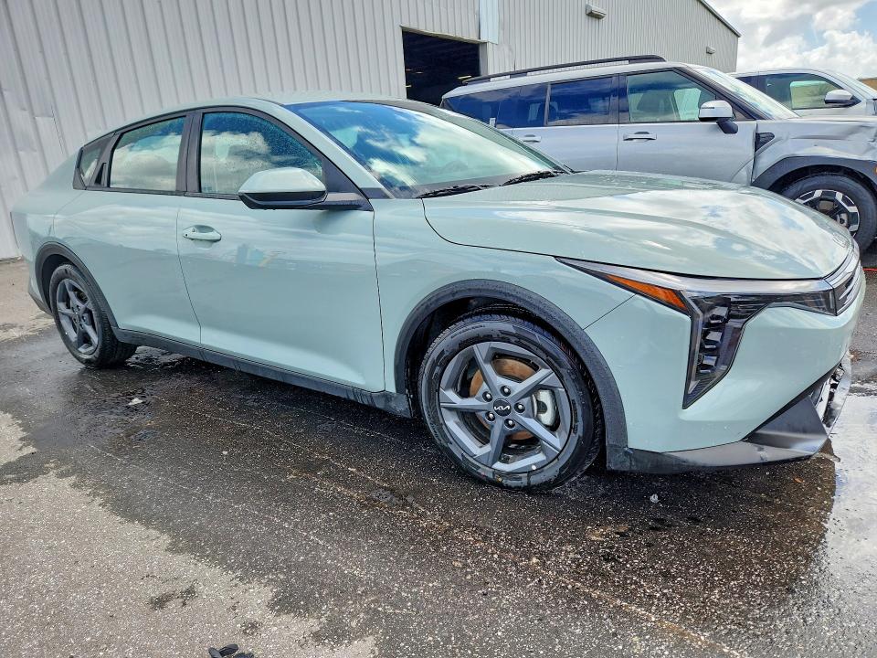 Photo 4 from auction – 2026 KIA K4 with VIN 3KPFT4DE3TE276120
