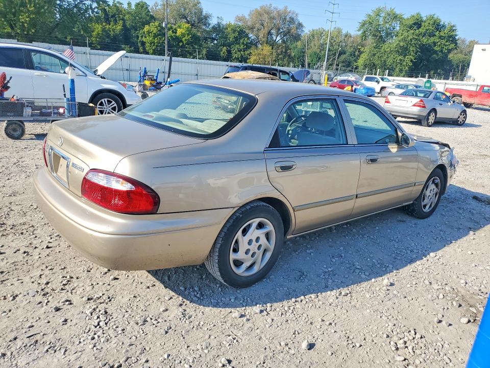 Photo 3 from auction – 2001 MAZDA 626 with VIN 1YVGF22C115221962