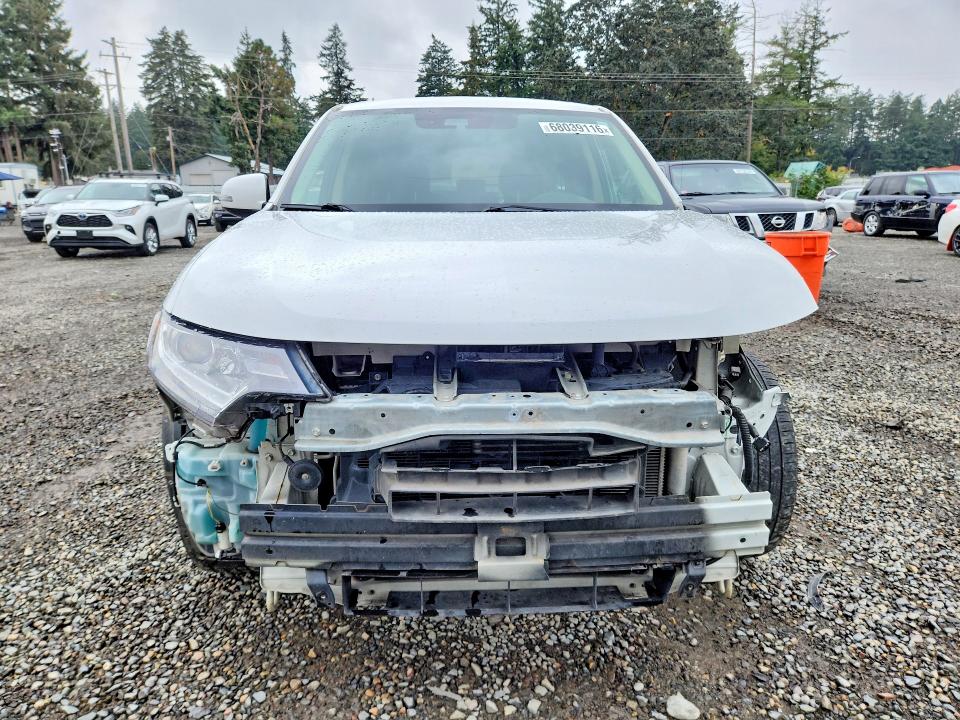 Photo 5 from auction – 2020 MITSUBISHI OUTLANDER with VIN JA4AZ3A34LZ035395