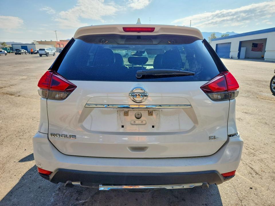 Photo 6 from auction – 2017 NISSAN ROGUE with VIN 5N1AT2MT5HC846335