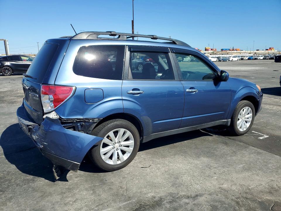 Photo 3 from auction – 2012 SUBARU FORESTER with VIN JF2SHAEC9CH460114
