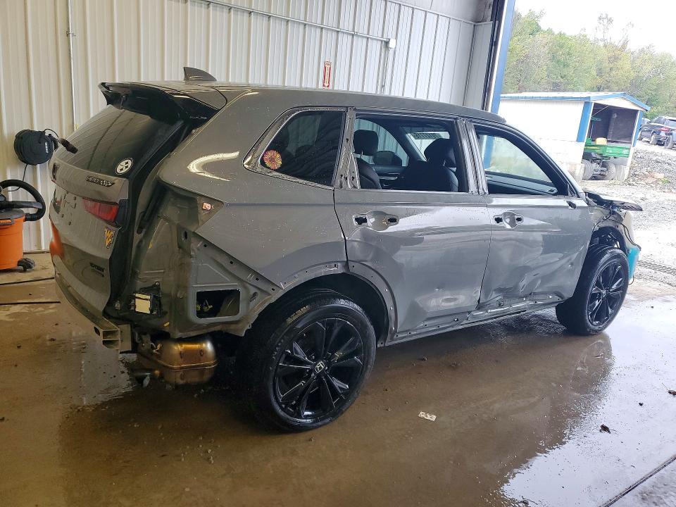 Photo 3 from auction – 2023 HONDA CR-V with VIN 2HKRS6H90PH803136