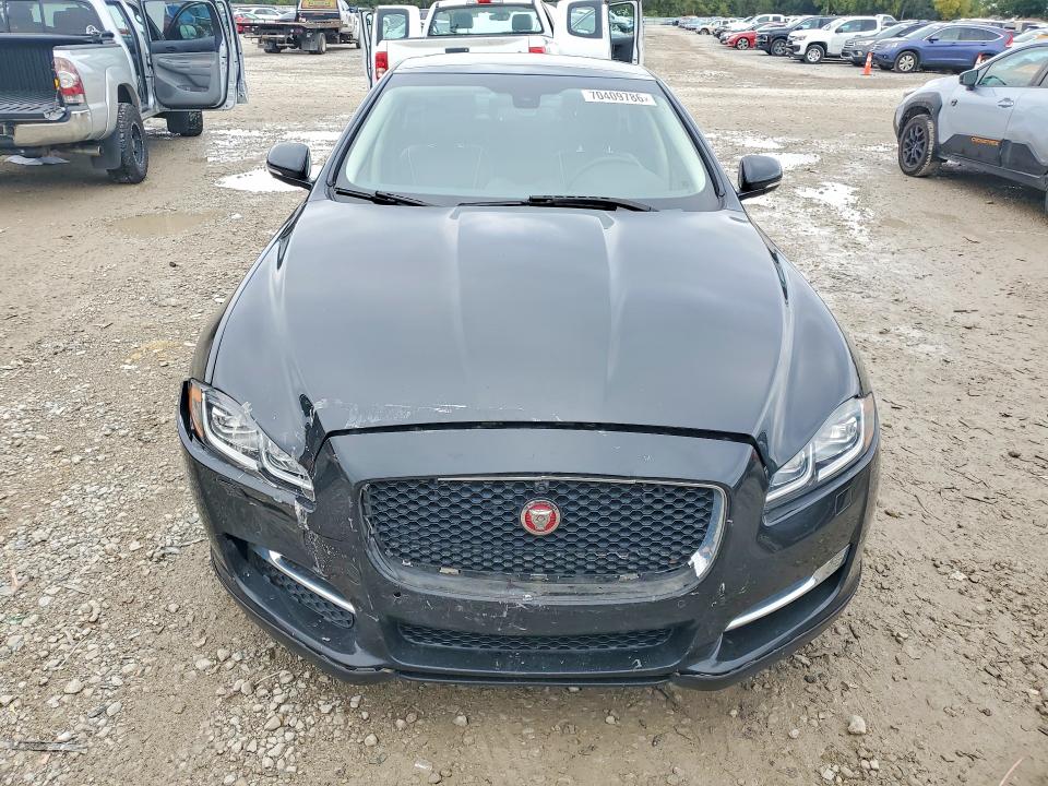 Zdjęcie 5 z aukcji – 2016 JAGUAR XJ z VIN SAJWA1C71G8V96156