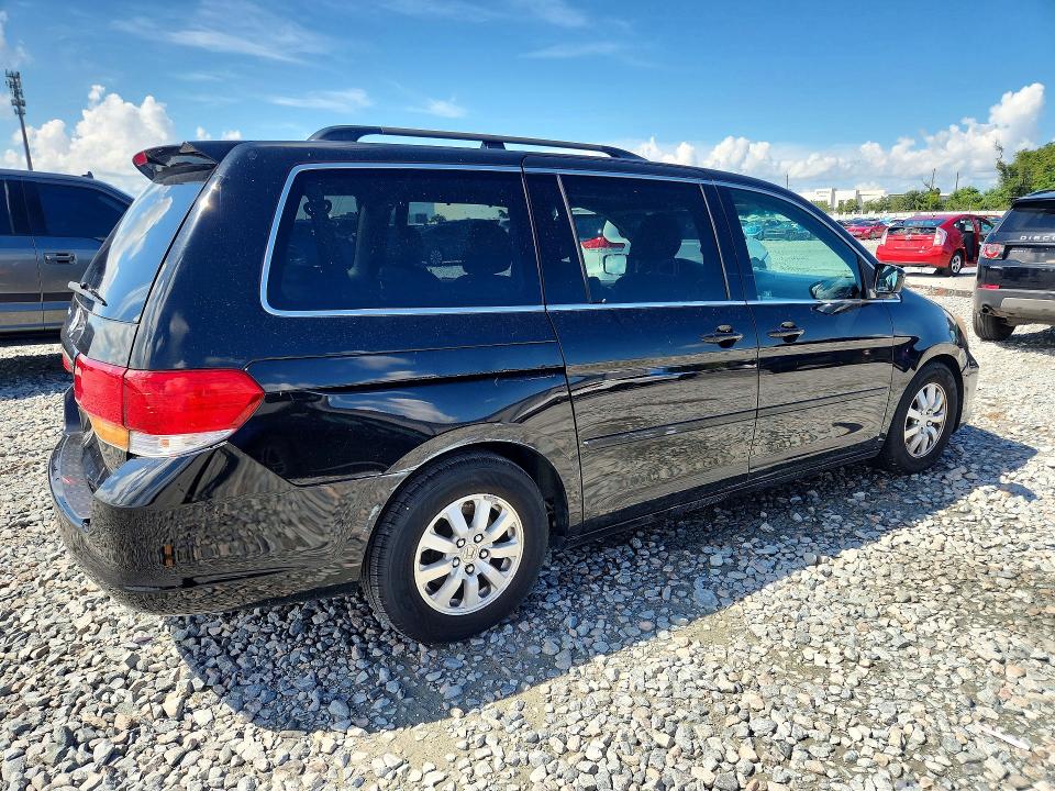 Photo 3 from auction – 2010 HONDA ODYSSEY with VIN 5FNRL3H72AB064772