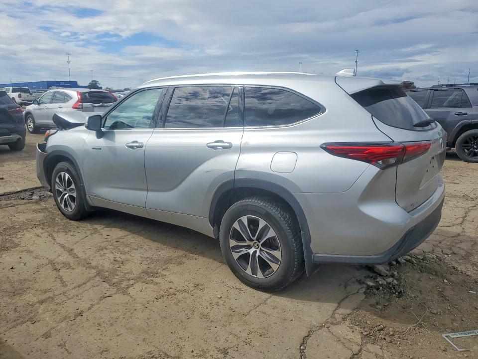 Photo 2 from auction – 2020 TOYOTA HIGHLANDER with VIN 5TDHBRCH6LS506775