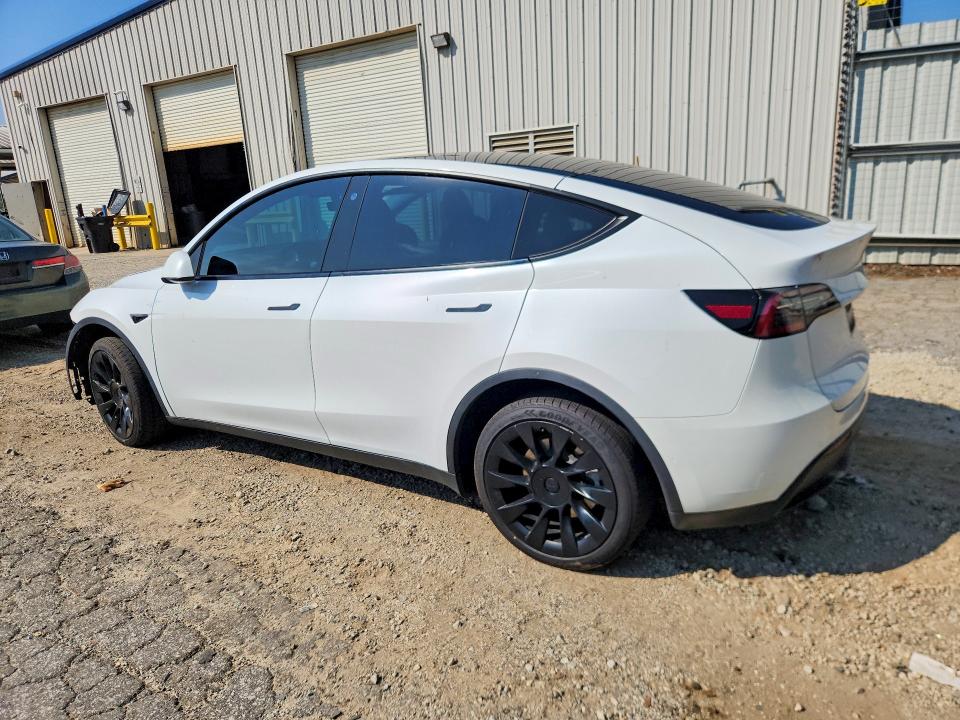 صورة رقم 2 من المزاد - 2022 TESLA MODEL Y مع VIN 7SAYGDEE4NF439742