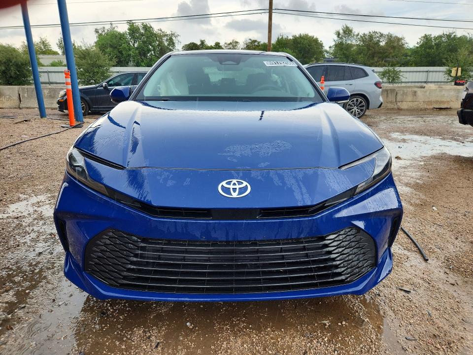 Photo 5 from auction – 2025 TOYOTA CAMRY with VIN 4T1DAACK2SU177304