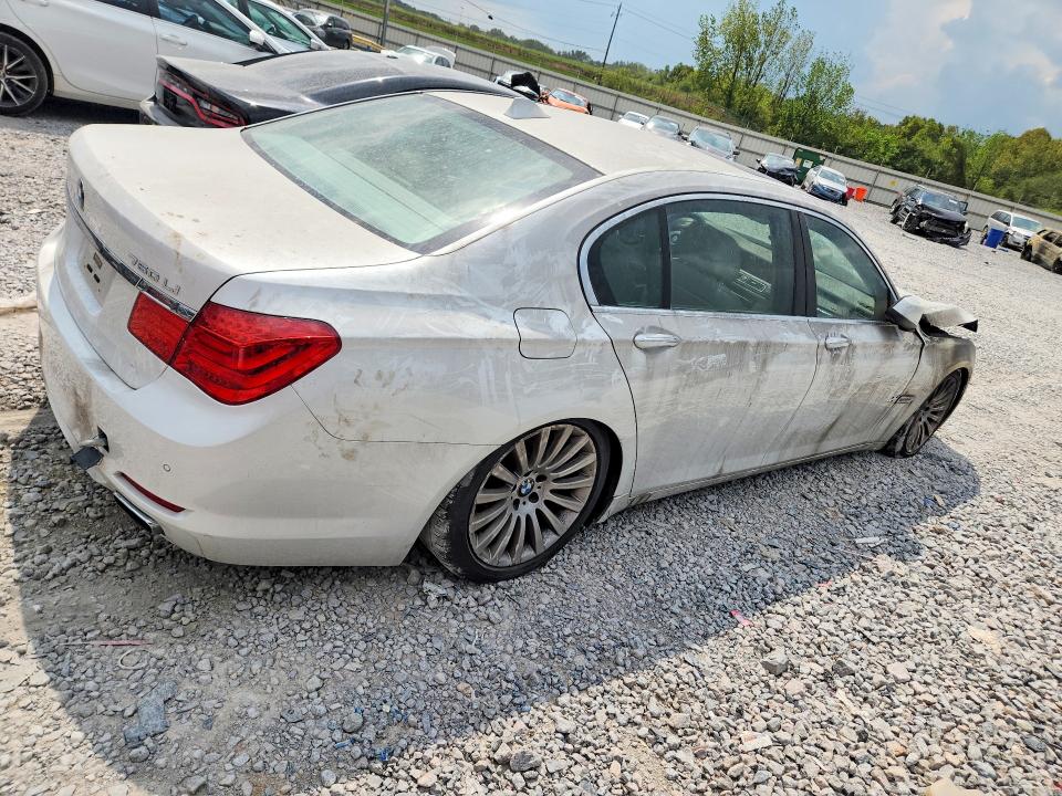 صورة رقم 3 من المزاد - 2012 BMW 750 مع VIN WBAKB8C58CC963690