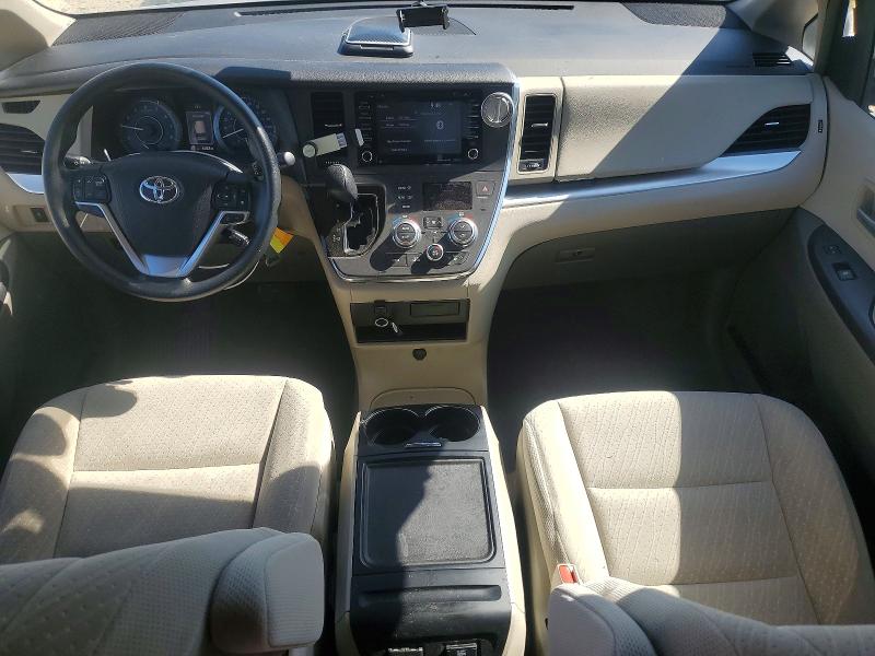 Снимка 8 от търг – 2018 TOYOTA SIENNA с VIN 5TDKZ3DC6JS915518