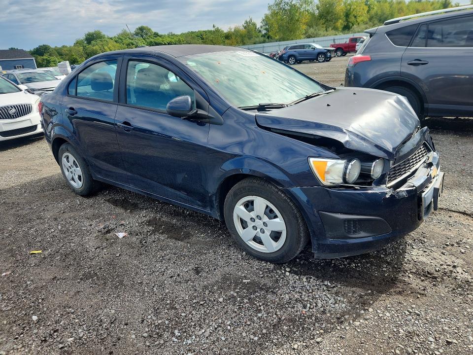 Photo 4 from auction – 2016 CHEVROLET SONIC with VIN 1G1JA5SG0G4154647