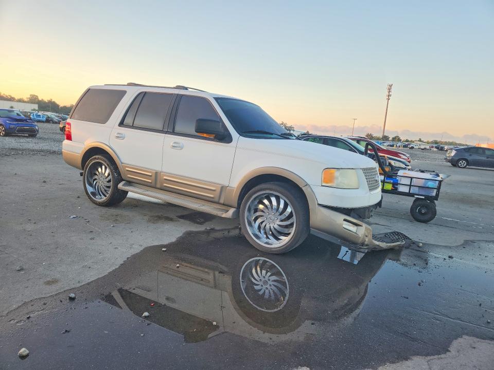 Photo 4 from auction – 2003 FORD EXPEDITION with VIN 1FMPU17L63LB82469