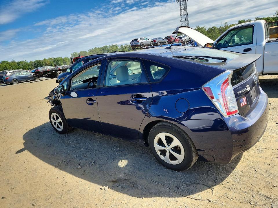 Photo 2 from auction – 2013 TOYOTA PRIUS with VIN JTDKN3DU5D0343000