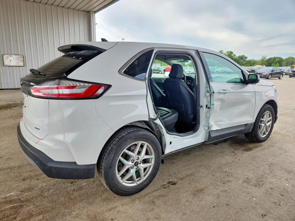 Foto 3 de la subasta – 2024 FORD EDGE con VIN 2FMPK4J96RBA71059