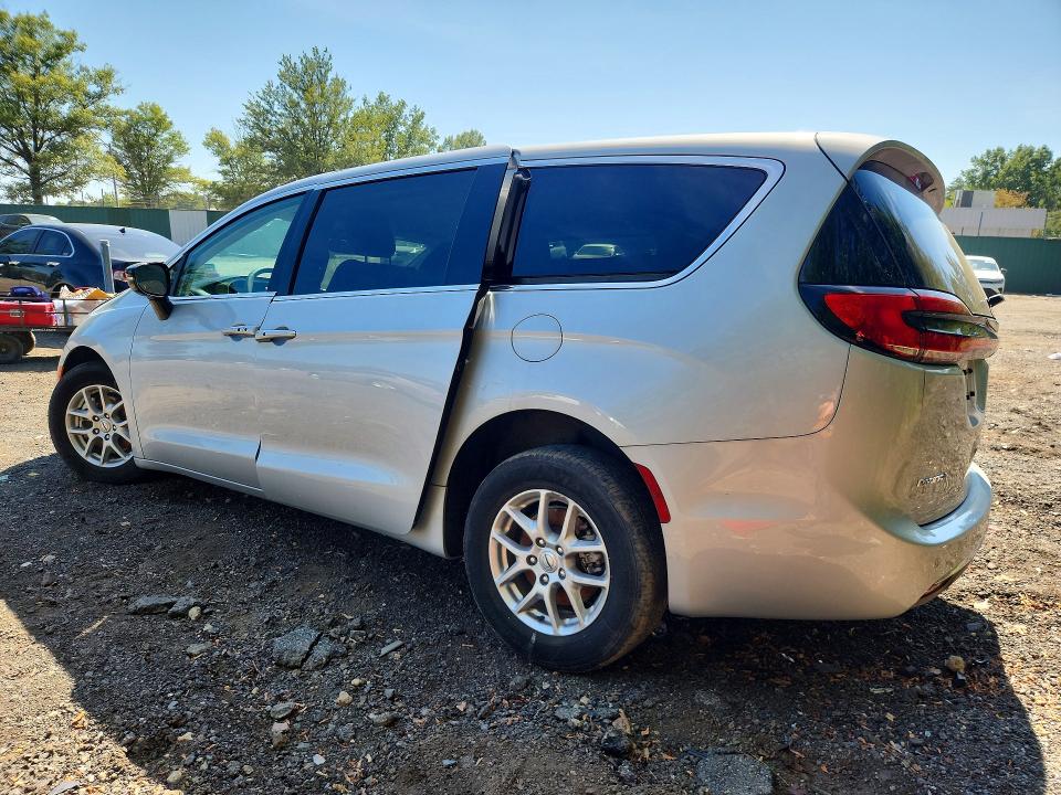 Photo 2 from auction – 2024 CHRYSLER PACIFICA with VIN 2C4RC1BG5RR159307