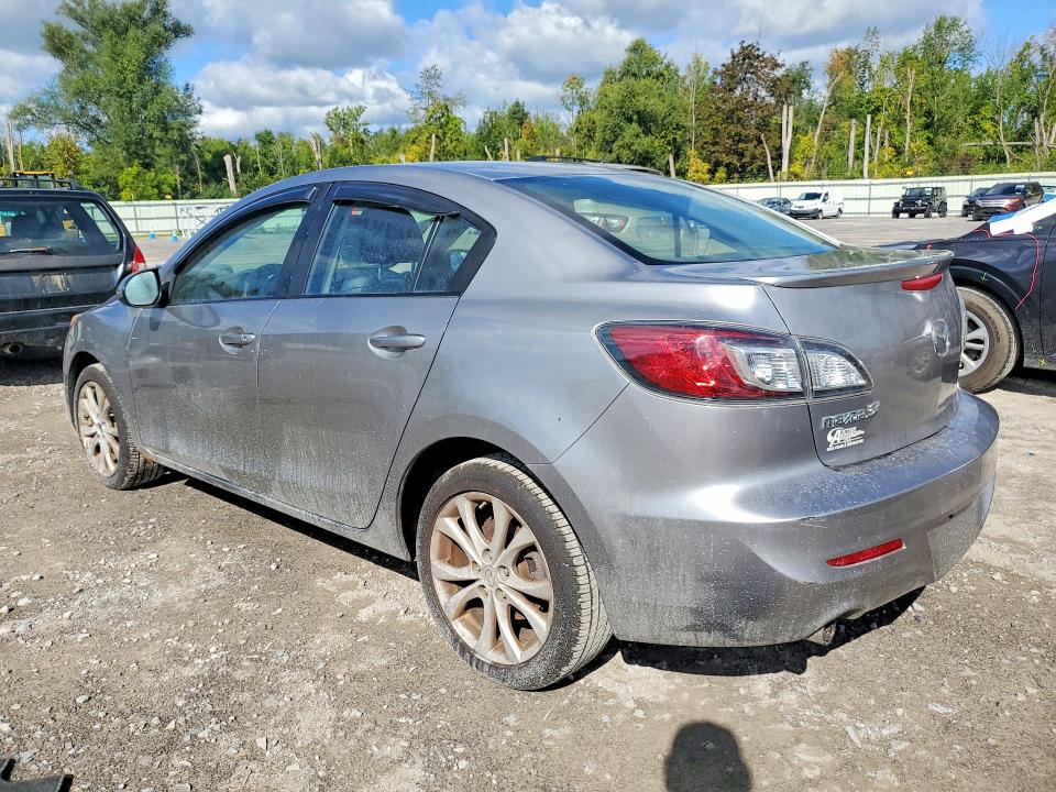 Photo 2 from auction – 2011 MAZDA 3 with VIN JM1BL1W67B1400202