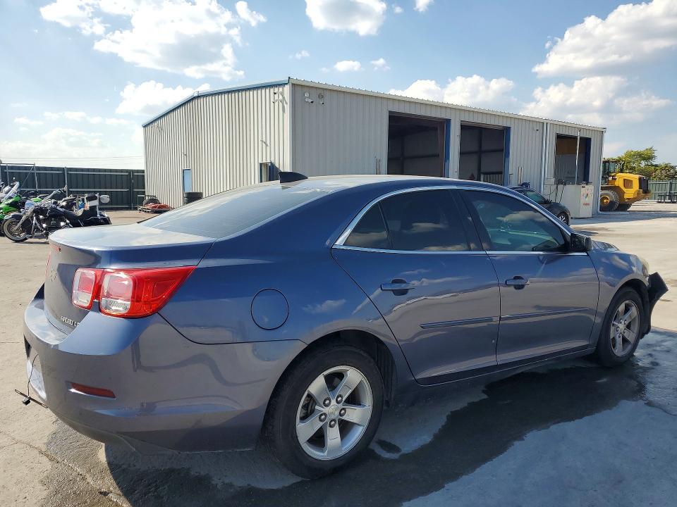 Photo 3 from auction – 2015 CHEVROLET MALIBU with VIN 1G11B5SL4FF123351