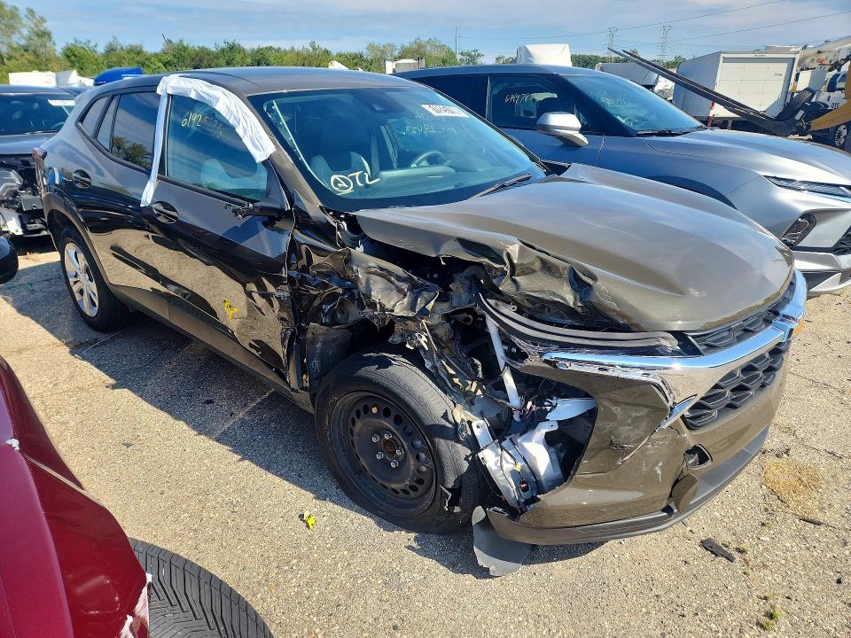 Zdjęcie 4 z aukcji – 2024 CHEVROLET TRAX z VIN KL77LFE21RC196140