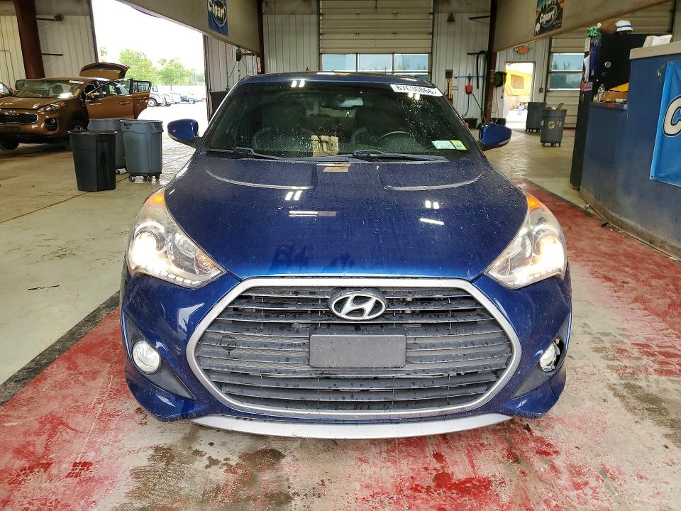 Photo 5 from auction – 2017 HYUNDAI VELOSTER with VIN KMHTC6AE7HU308588