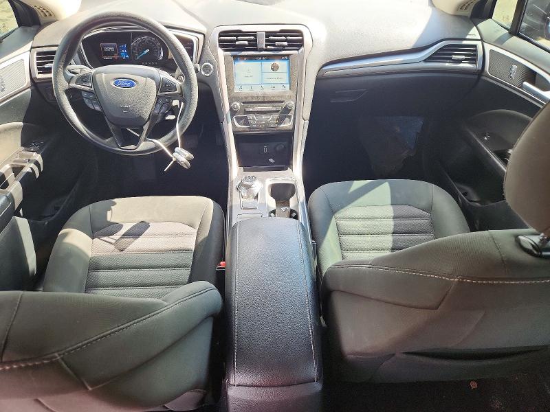 Photo 8 from auction – 2017 FORD FUSION with VIN 3FA6P0HD5HR103834