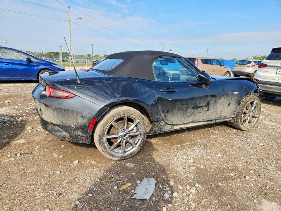 Photo 3 from auction – 2019 MAZDA MX-5 MIATA with VIN JM1NDAD74K0306046